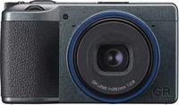 RICOH GR IIIx Urban Edition mit Etui