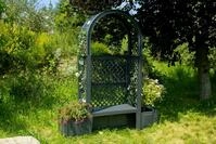 KHW Gartenbank Amsterdam mit Rosenbogen und Spalier anthrazit