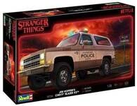 Revell 07724 Stranger Things Jim Hopper&acute;s Chevy&reg; Blazer K5&trade; Automodell Bausatz