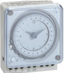Legrand MicroRex QT, analoge Tageszeitschaltuhr mit Quarzmotor f&uuml;r Fronttafeleinbau