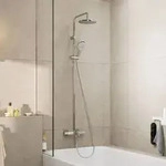 Hansgrohe Vernis Blend Showerpipe 200 1jet mit Wannenthermostat - chrom