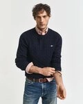 Gant Strickpullover COTTON CABLE C-NECK mit Wappen-Logostickerei auf der Brust