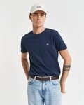 Gant T-Shirt SLIM PIQUE SS T-SHIRT aufgestickte GANT-Wappengrafik auf der Brust