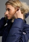 KangaROOS Steppjacke figurbetonter Schnitt, mit Rei&szlig;verschlusstaschen
