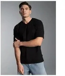 Trigema T-Shirt TRIGEMA V-Shirt DELUXE Baumwolle (1-tlg) schwarz 4XL (66/68)