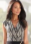 LASCANA Shirttop mit Wickelausschnitt und taillierter Form im Alloverdruck...