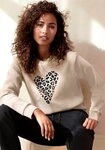 LASCANA Sweatshirt mit Herz-Leo-Druck, Loungewear