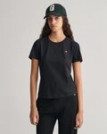 Gant T-Shirt REG SHIELD KA T-SHIRT mit einer kleinen aufgestickten Wappen-Grafik auf