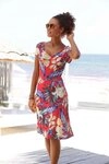 LASCANA Sommerkleid mit V-Ausschnitt und Alloverdruck, Jerseykleid T-Shirtkleid...