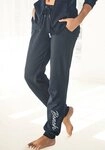 Bench. Loungewear Relaxhose mit gl&auml;nzender Logostickerei, Loungeanzug