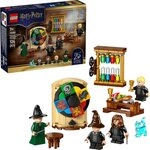 LEGO&reg; Schloss Hogwarts: Auswahlzeremonie mit dem Sprechenden Hut (76460)