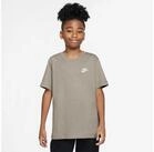 Nike Sportswear T-Shirt K NSW TEE EMB FUTURA LBR f&uuml;r Jugendliche, gerader...
