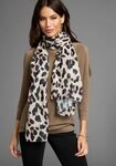 Laura Scott Modetuch, mit trendigem Leopard-Alloverdruck