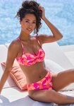 LASCANA Bikini-Hose Tilly mit modernem Allover-Print
