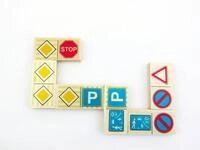 HESS SPIELZEUG Puzzle Holzspielzeug Dominospiel Verkehrszeichen BxLxH 60x10x30mm NEU,