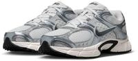 Nike Sportswear Nike V5 RNR Sneaker inspiriert vom Design des Y2K Nike Vomero 5