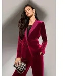 MADELEINE Kurzblazer Samtblazer mit Reverskragen Blazer mit Satin-Reverskragen,