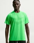 Nike Laufshirt M NK DFADV STRIDE SS TOP Kurzarm-Design, mit Rundhalsausschnitt,