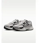 Nike Sportswear Nike V5 RNR Sneaker inspiriert vom Design des Y2K Nike Vomero 5...