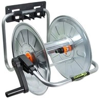 Bradas Wandschlauchhalter Schlauchtr&auml;ger 2in1 mit Wandbefestigung ZINCANTO