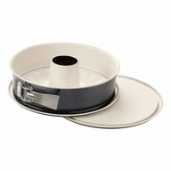 Dr. Oetker K&uuml;chenhelfer Springform Back-Trend mit Flach- und Rohrboden 28 cm
