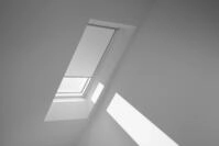 Verdunklungsrollo DKL 1025S, VELUX, verdunkelnd, ohne Bohren, in F&uuml;hrungsschienen,