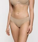 Triumph Slip Lovely Micro Brazilian String zarte, florale Spitze, schmales...