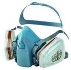 3M Filtrierende Halbmasken FFP2 3M Maskenset 7523M mit Maske 7502, Filter A2P3R