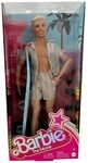 Barbie Stehpuppe Barbie The Movie, Puppe Ken mit Shirt, Shorts, Surfbrett Modepuppe