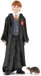 Schleich&reg; Spielfigur WIZARDING WORLD, Harry Potter&trade;, Ron Weasley & Kr&auml;tze