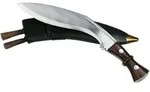 Gurkha mit zwei kleinen Beimessern