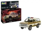 Model Set Stranger Things Chevrolet K5 Blazer, Revell Modellbausatz mit Basiszubeh&ouml;r