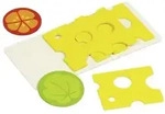 Goki 51811 - K&auml;seaufschnitt (4 Scheiben/1 Salatblatt/1 Tomate), 6-teilig, Holz,