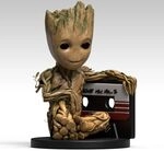 Semic BBSMO13 - Guardians of the Galaxy 2 Spardose Baby Groot 17 cm Fan Artikel