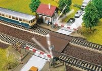 Faller H0 (1:87) 120174 - Bahn&uuml;bergang mit Schrankenw&auml;rterhaus Modellbahn