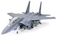 Tamiya 300060312 - 1:32 Bo.F-15E Strike Eagle Bunker Buster Modellbau