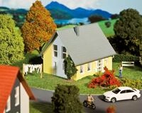 Faller H0 (1:87) 130317 - Einfamilienhaus, gelb Modellbahn