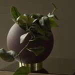 AYTM Blumentopf Globe, &Oslash; 30 cm, schwarz, Aluminium, Stahl