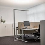 Arcchio LED-B&uuml;ro-Stehlampe Jolinda, silber, CCT, Sensor,