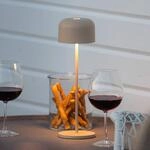LED-Akku-Tischlampe Lille, H&ouml;he 36 cm, sandfarben, IP54, USB