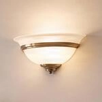 Lindby Wandleuchte Irimia, 31 cm, altmessing, Glas