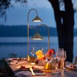 FRANDSEN LED-Akku-Tischlampe Grasp, messingfarben, H&ouml;he 47cm