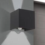 LED-Au&szlig;enwandleuchte Cube-S, anthrazit, Metall, Sensor