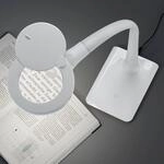 Mit Fu&szlig; - LED-Lupenleuchte Lupo in Wei&szlig;