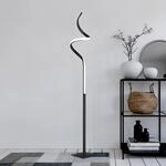 LED-Stehlampe Course, schwarz matt, 3.000 K, H&ouml;he 145 cm
