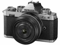 Nikon VOA090K001, Nikon Z fc mit Z FX 28 mm 1:2.8 Special Edition