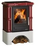 Justus | Kaminofen | Bavaria | 7 kW | Bordeauxrot mit Sockel