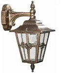 Albert Au&szlig;enwandleuchte Landhausstil Kreuzstrebe Typ Nr. 1805, h&auml;ngend an Wandarm,