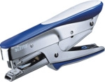 Leitz Heftzange Water bis 15 Blatt Nr. 10 metallic blau