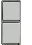 Aufputz-Wechselschalter-Kombination Steckdose mit Klappdeckel - 151 x 66 x 54 mm